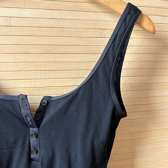 NWT Lspace Float On Classic Ribbed One Piece Swimsuit Black size 6 - Picture 7 of 8